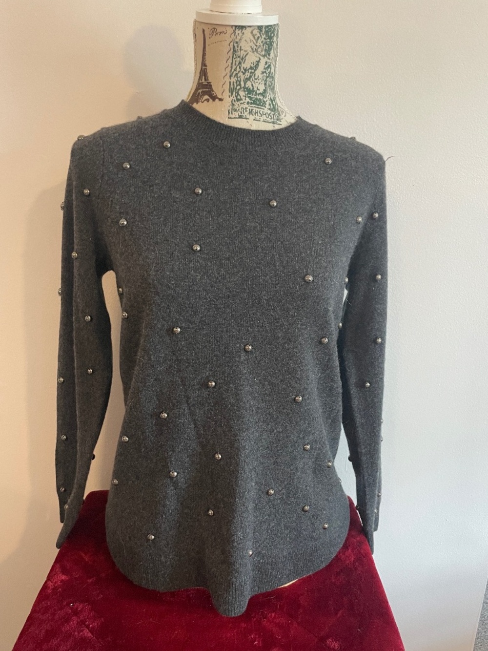 C BY BLOOMINGDALE'S - Small Grey Cashmere Sweater - NWT